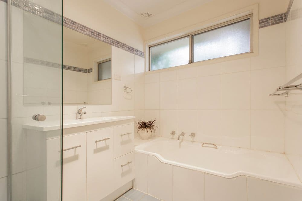18 Waninga Road, HORNSBY HEIGHTS NSW 2077, Hornsby Heights - Thumbnail 8