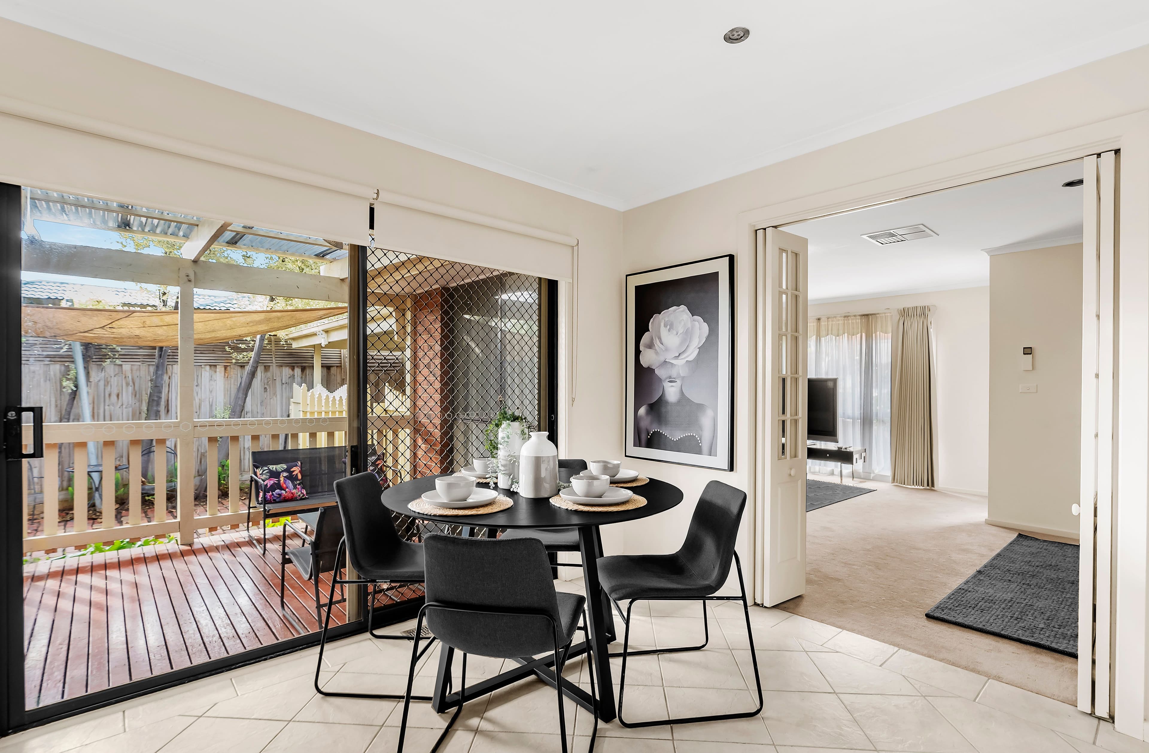 33 Mclaughlin Crescent, Mill Park VIC 3082, Mill Park - Thumbnail 3