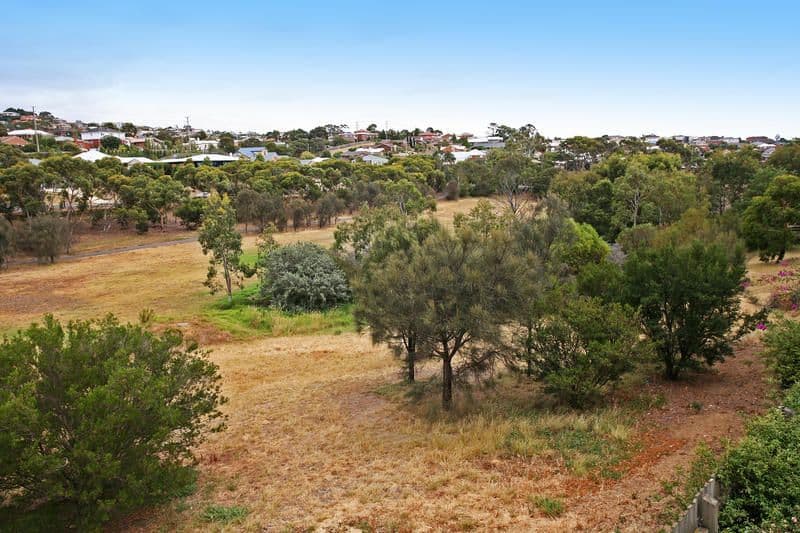 39 Pepperdine Way, HIGHTON VIC 3216, Highton - Thumbnail 8
