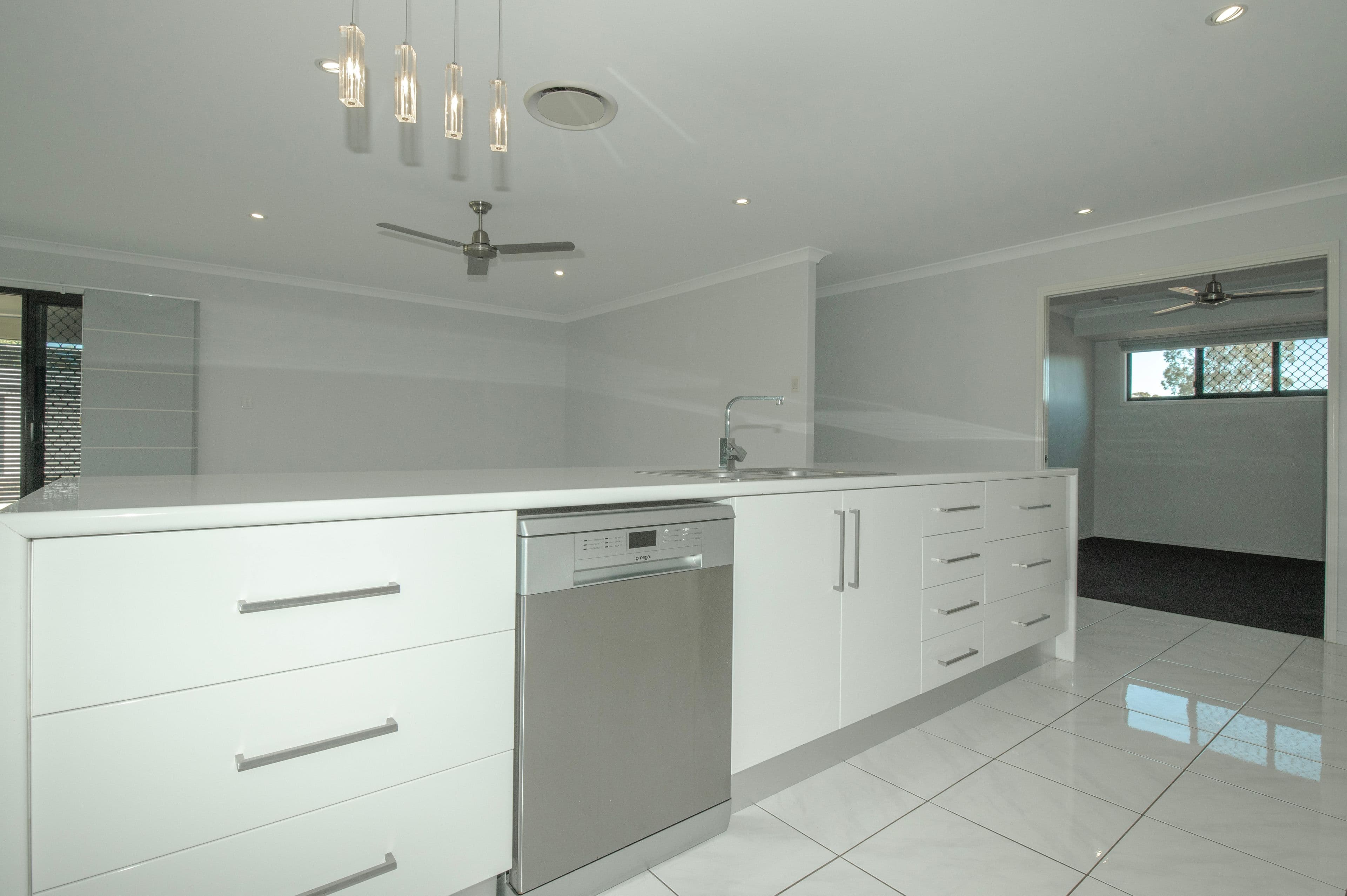 15 Earlsfield Street, Biloela QLD 4715, Biloela - Thumbnail 4