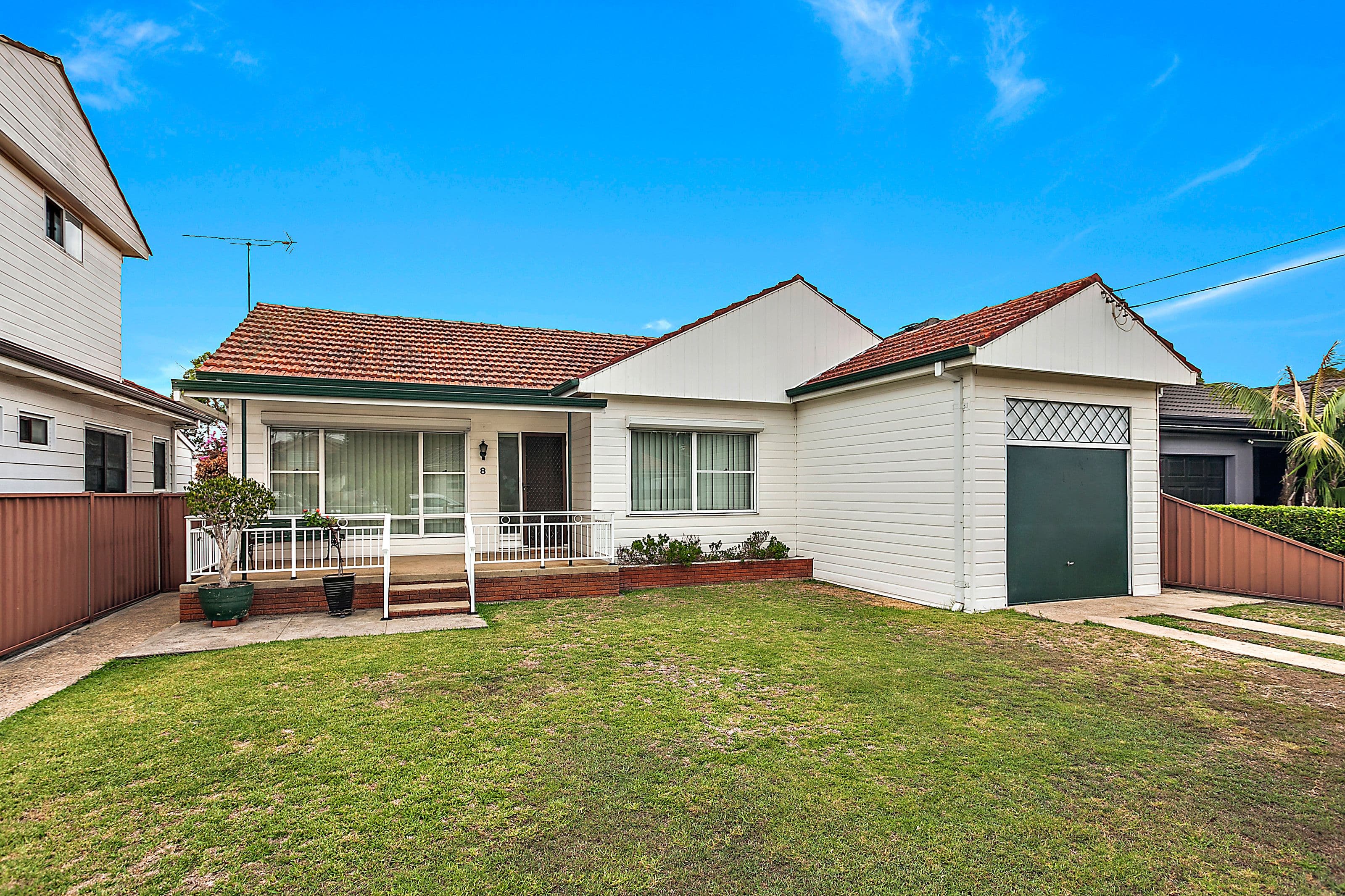 8 Oakleigh Avenue, Banksia - Image 1