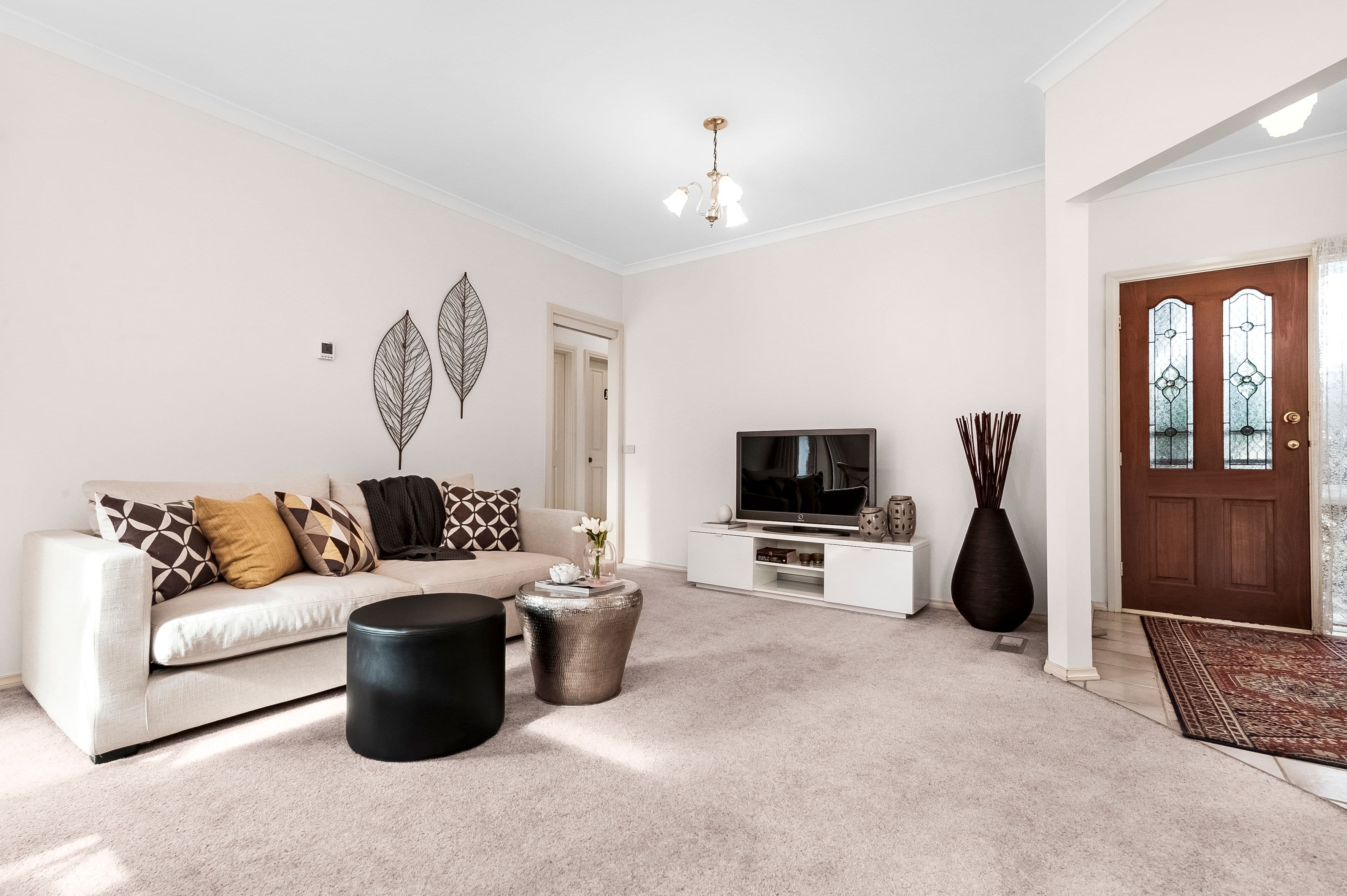 10 Evelyn Street, Glen Waverley VIC 3150, Glen Waverley - Thumbnail 2