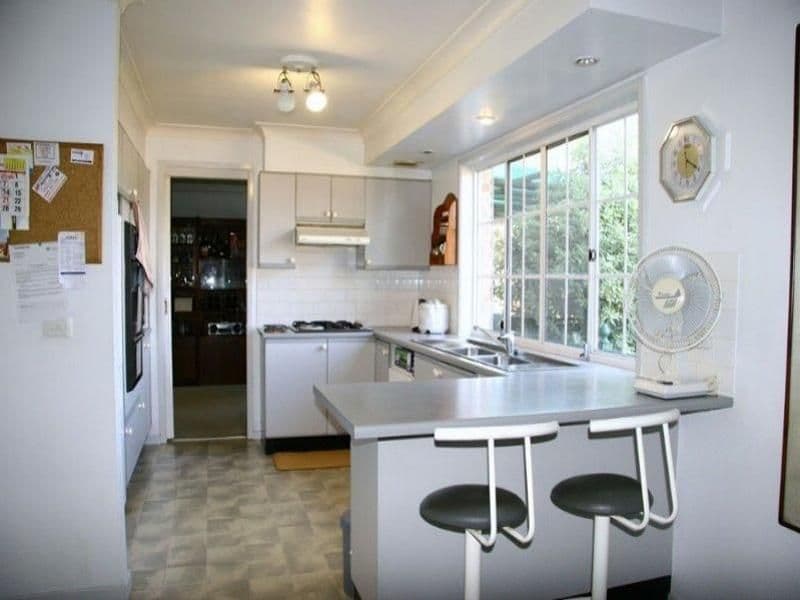 11  Phoenix Place, ILLAWONG NSW 2234, Illawong - Thumbnail 3