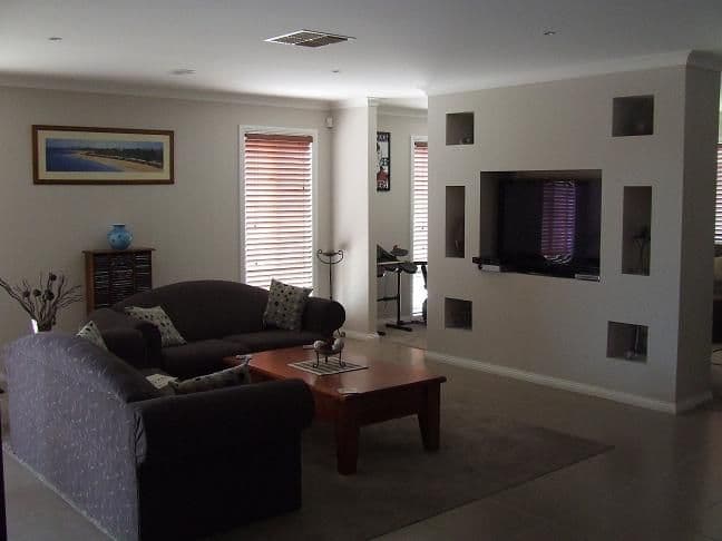 14  Dudley Street, WALLAN VIC 3756, Wallan - Thumbnail 4