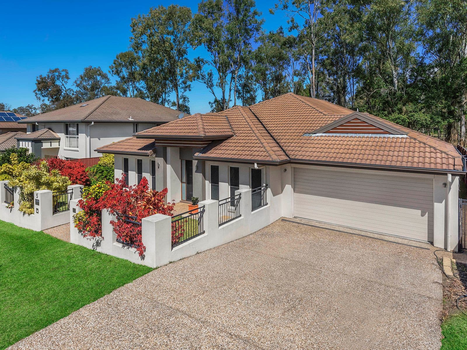 5 Silverbirch Place, Bridgeman Downs QLD 4035, Bridgeman Downs - Image 1