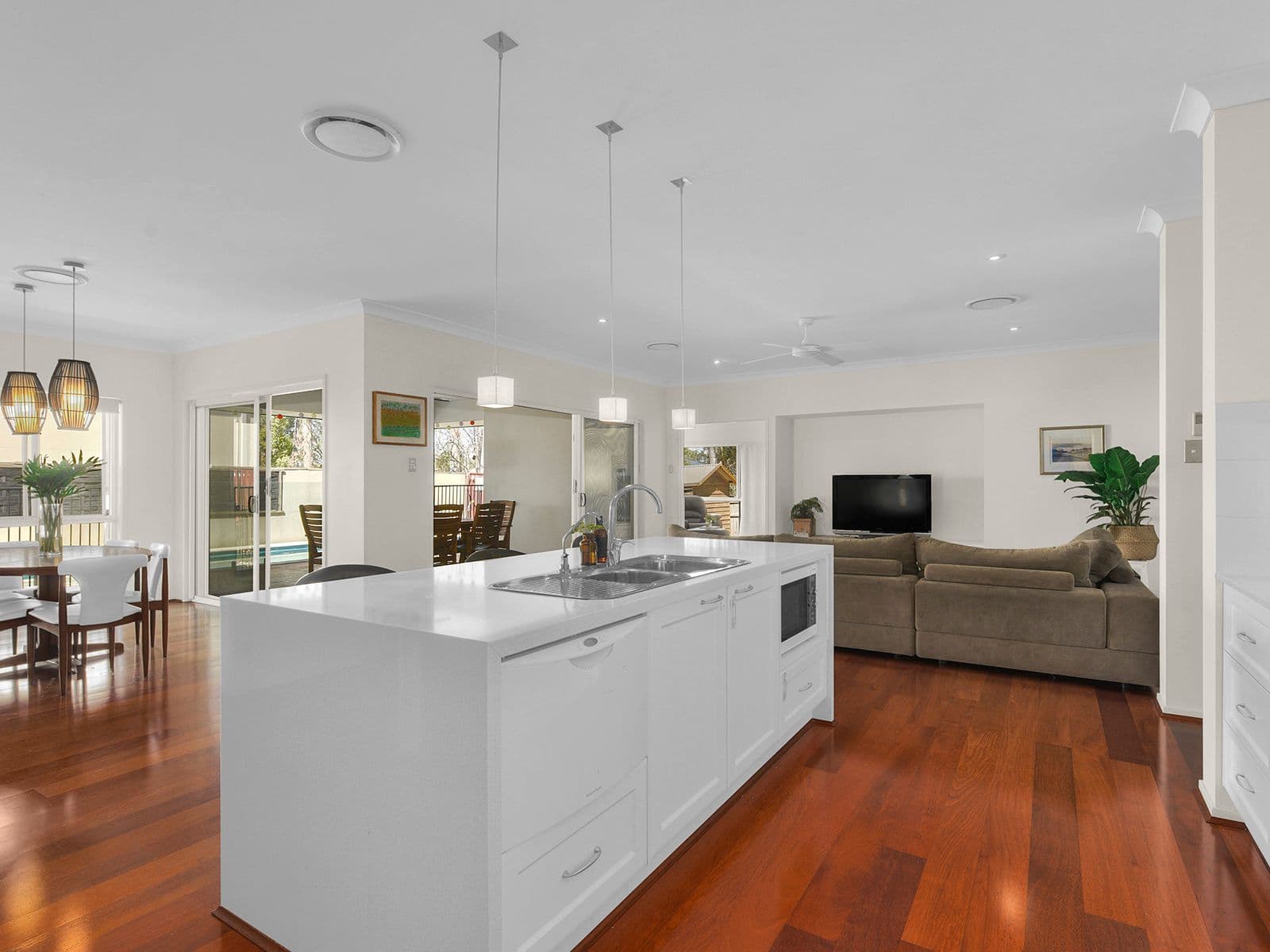 5 Silverbirch Place, Bridgeman Downs QLD 4035, Bridgeman Downs - Thumbnail 5