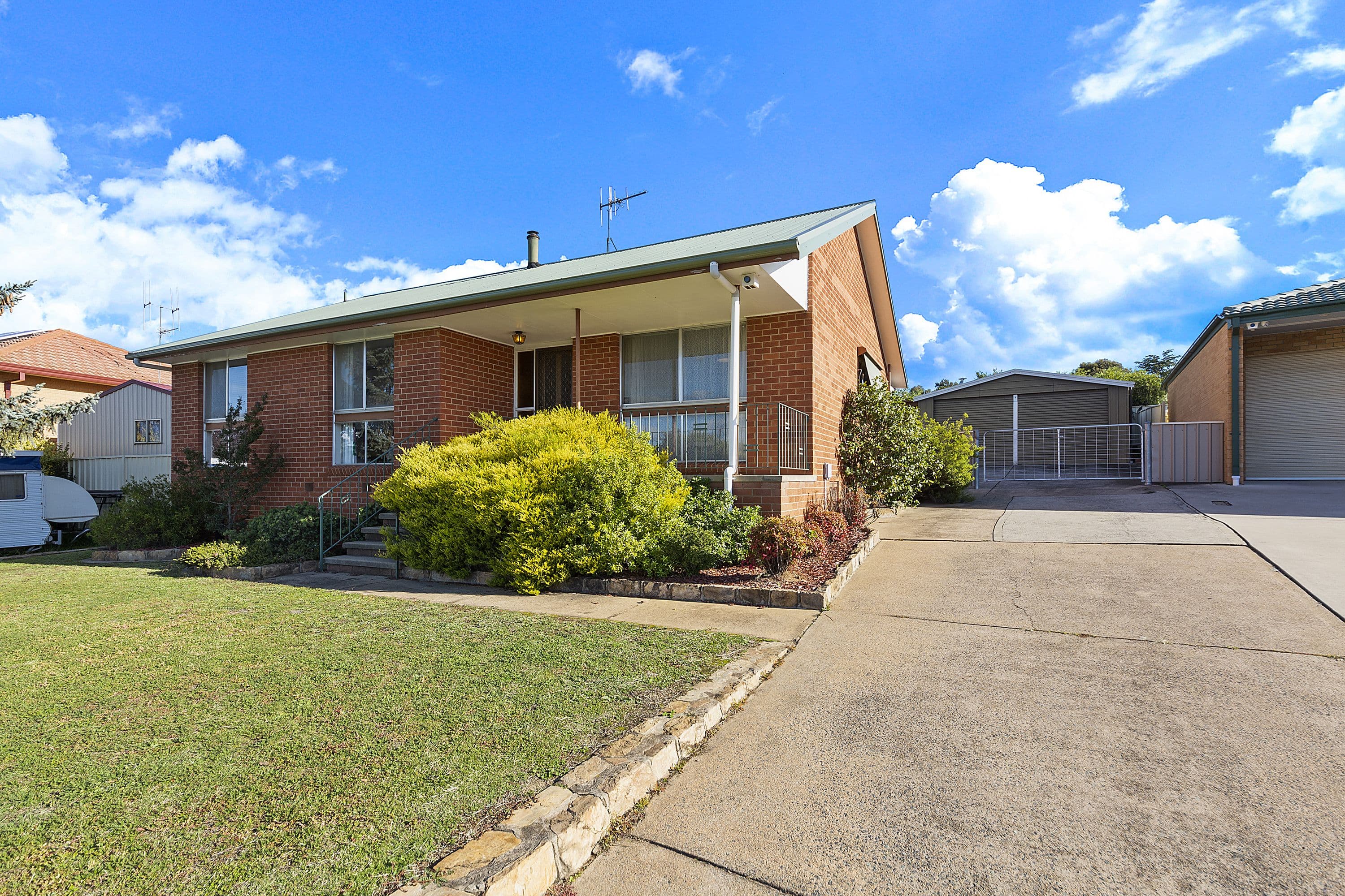 12 Thornton Street, Karabar NSW 2620, Karabar - Thumbnail 2