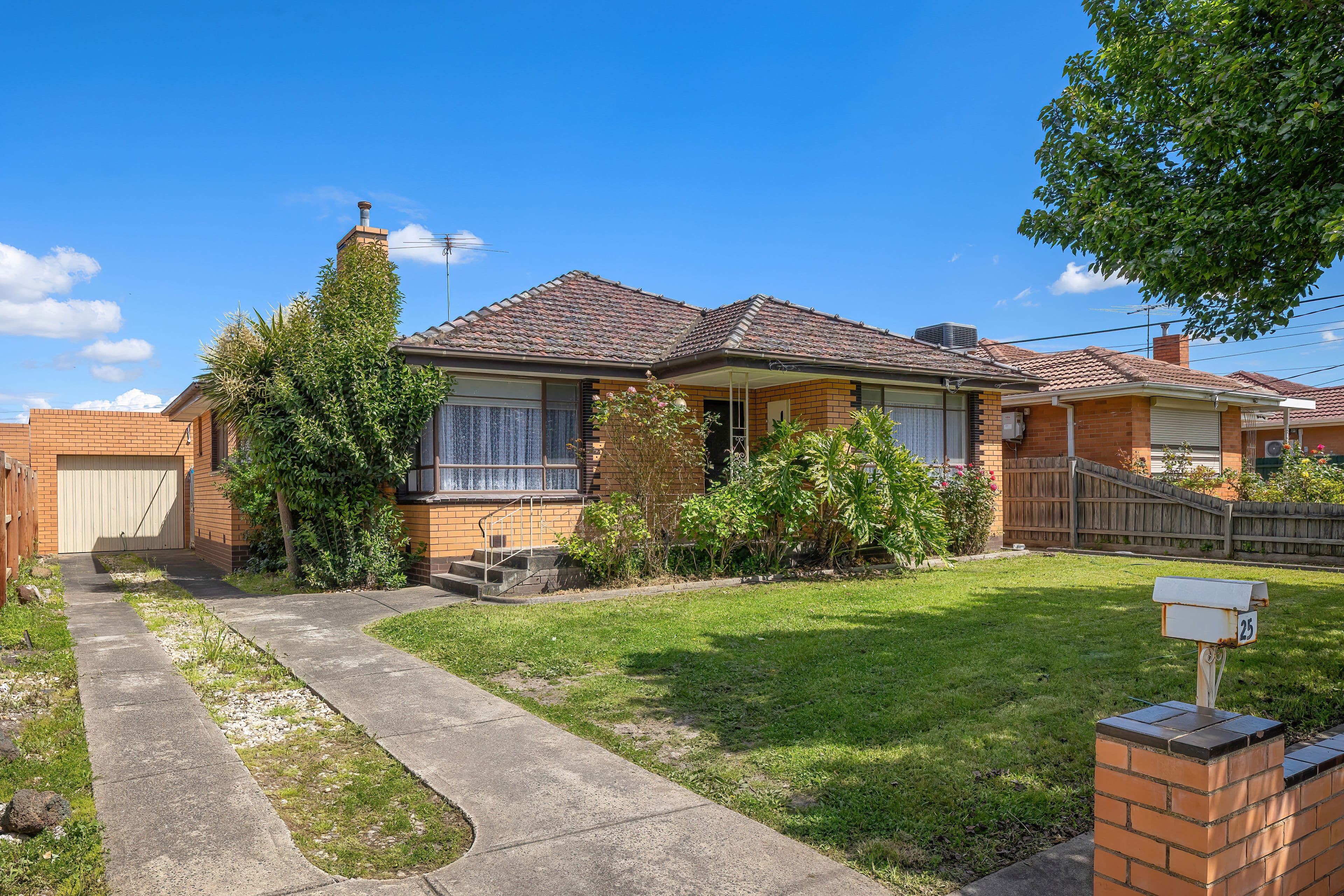 25 Louise Street, Lalor VIC 3075, Lalor - Thumbnail 2
