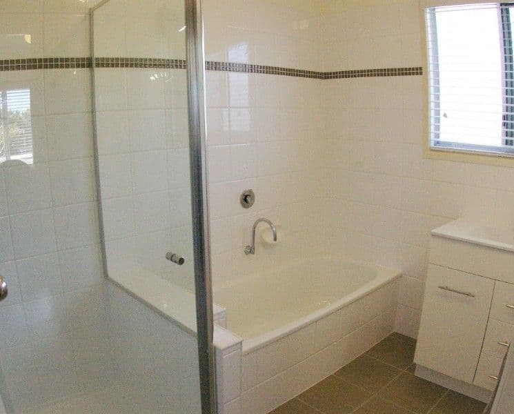14 Elizabeth Street, DECEPTION BAY QLD 4508, Deception Bay - Thumbnail 5