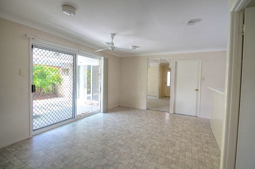 6 Willowtree Drive, FLINDERS VIEW QLD 4305, Flinders View - Thumbnail 4