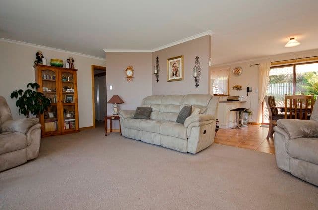 77 Chris Street, PROSPECT VALE TAS 7250, Prospect Vale - Thumbnail 3
