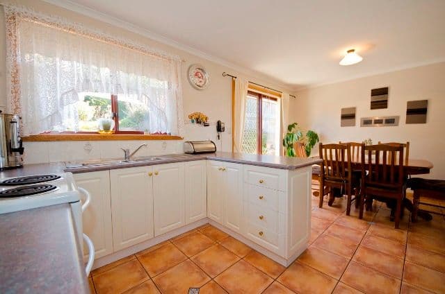 77 Chris Street, PROSPECT VALE TAS 7250, Prospect Vale - Thumbnail 5