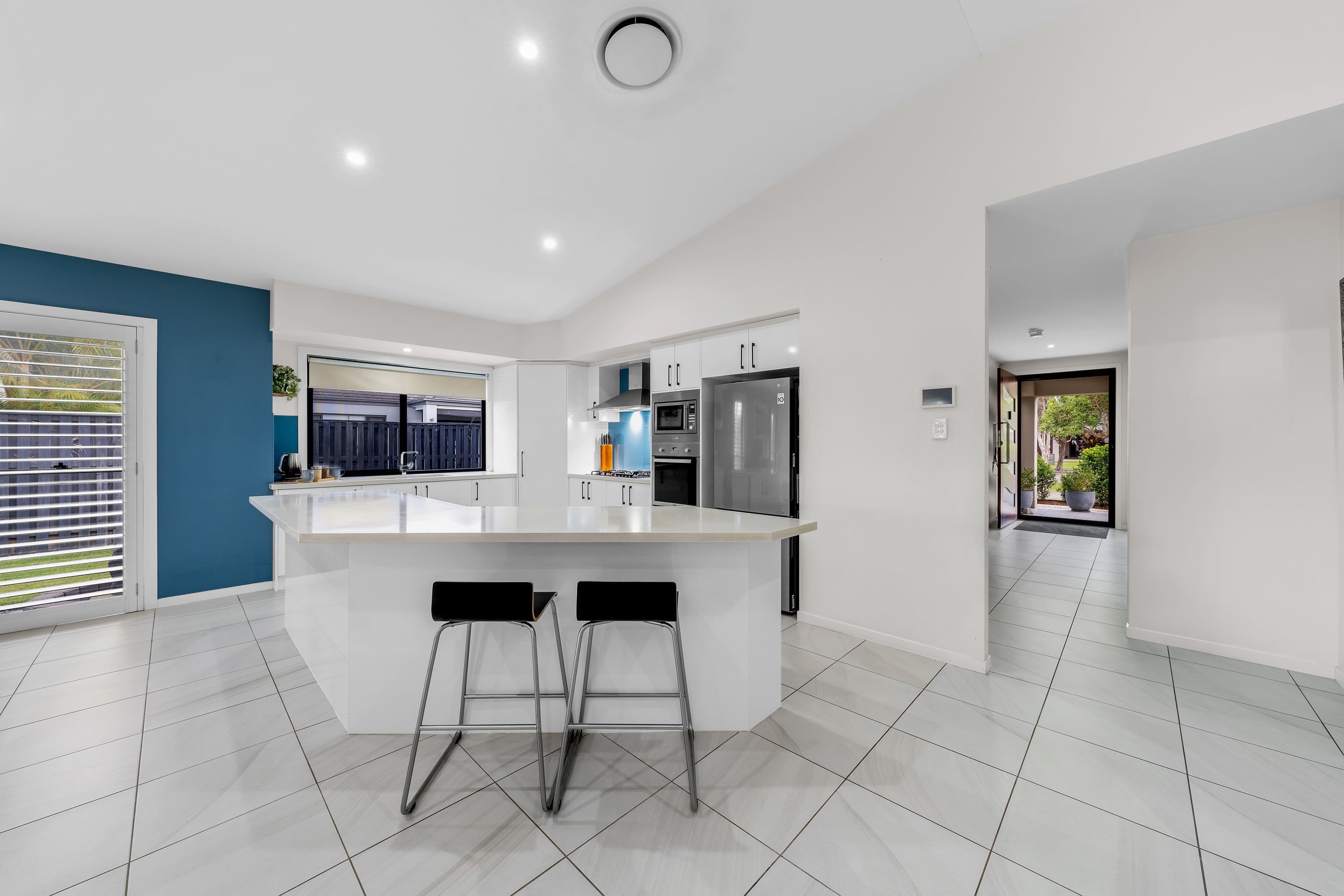 469 Gainsborough Drive, Pimpama QLD 4209, Pimpama - Thumbnail 5