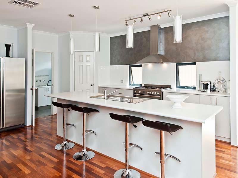 9 Parakeet Bend, BALDIVIS WA 6171, Baldivis - Thumbnail 2