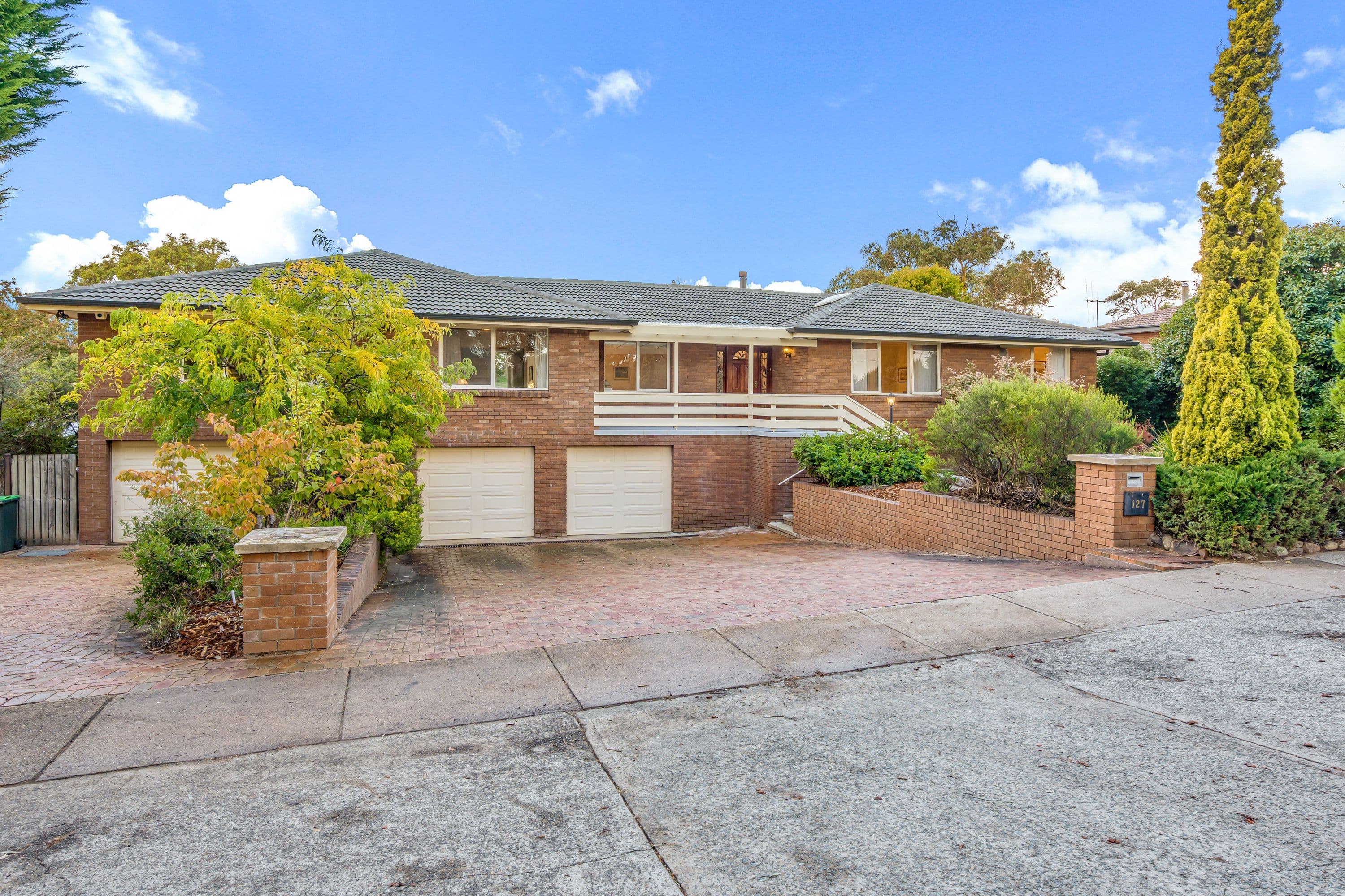 127 Springvale Drive, Weetangera ACT 2614, Weetangera - Thumbnail 2