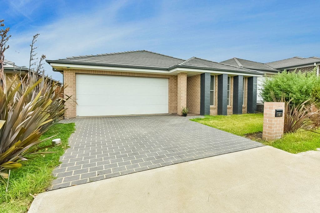 17 Fury Street, Oran Park - Image 1