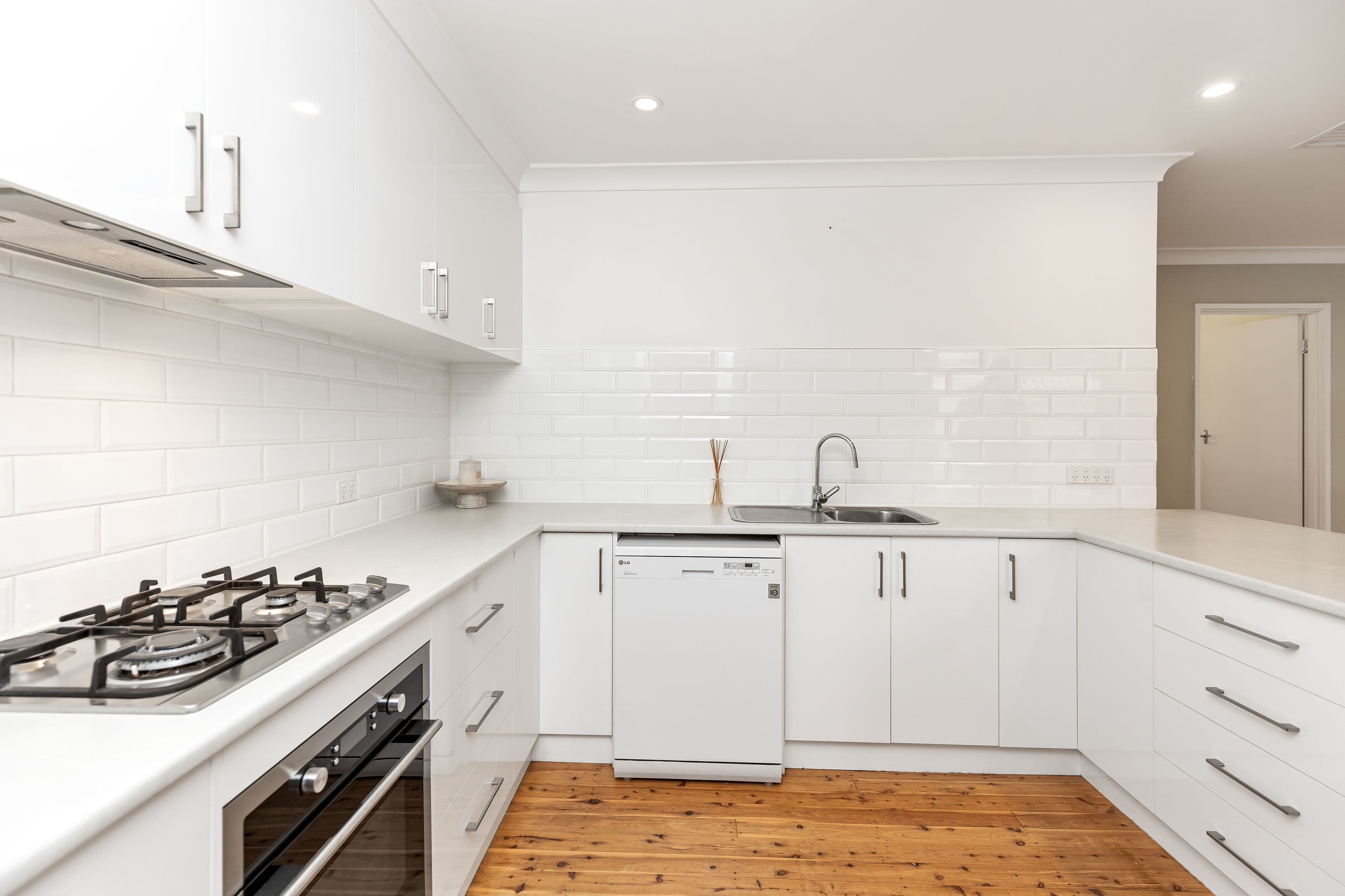 77 Fay Avenue, Kooringal NSW 2650, Kooringal - Thumbnail 2