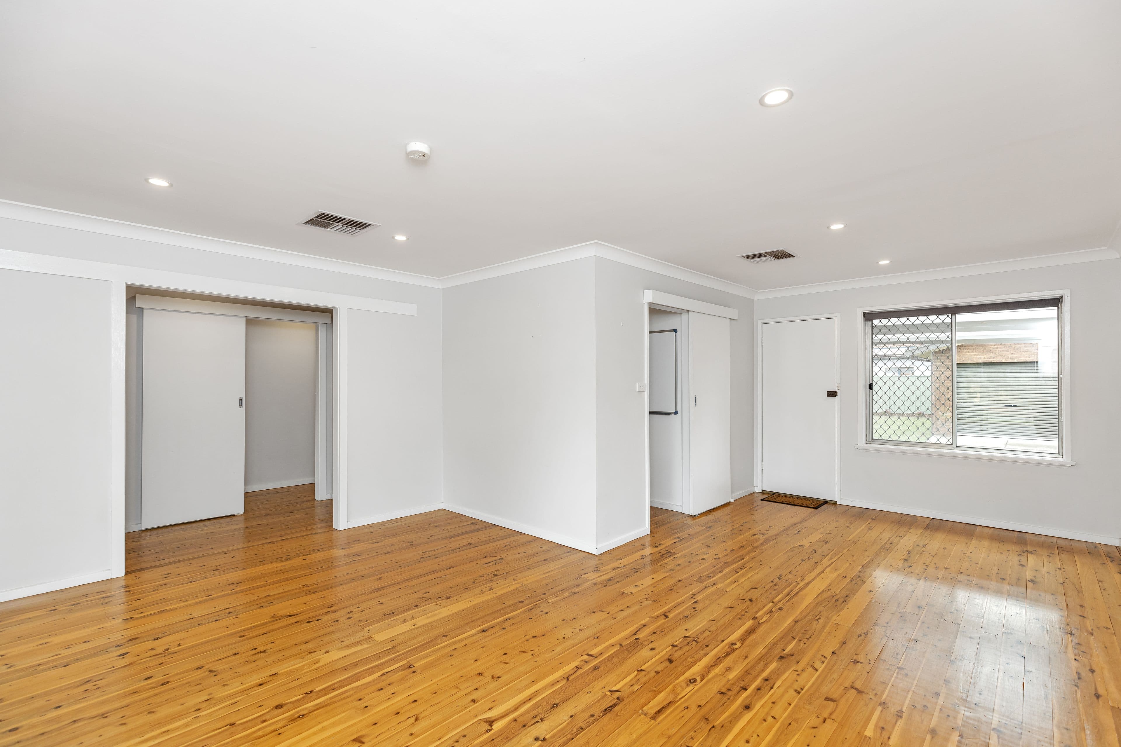 77 Fay Avenue, Kooringal NSW 2650, Kooringal - Thumbnail 3
