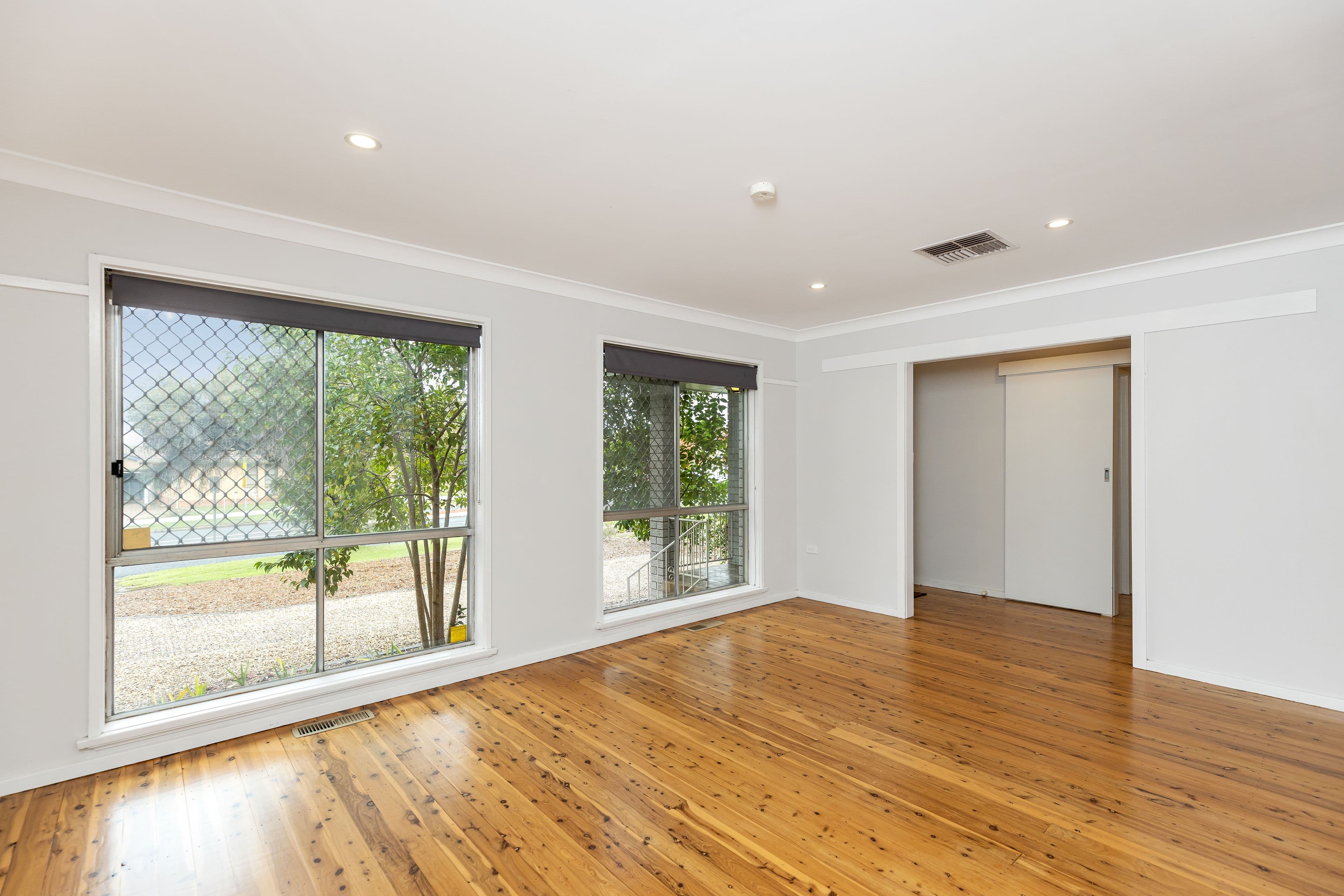 77 Fay Avenue, Kooringal NSW 2650, Kooringal - Thumbnail 4