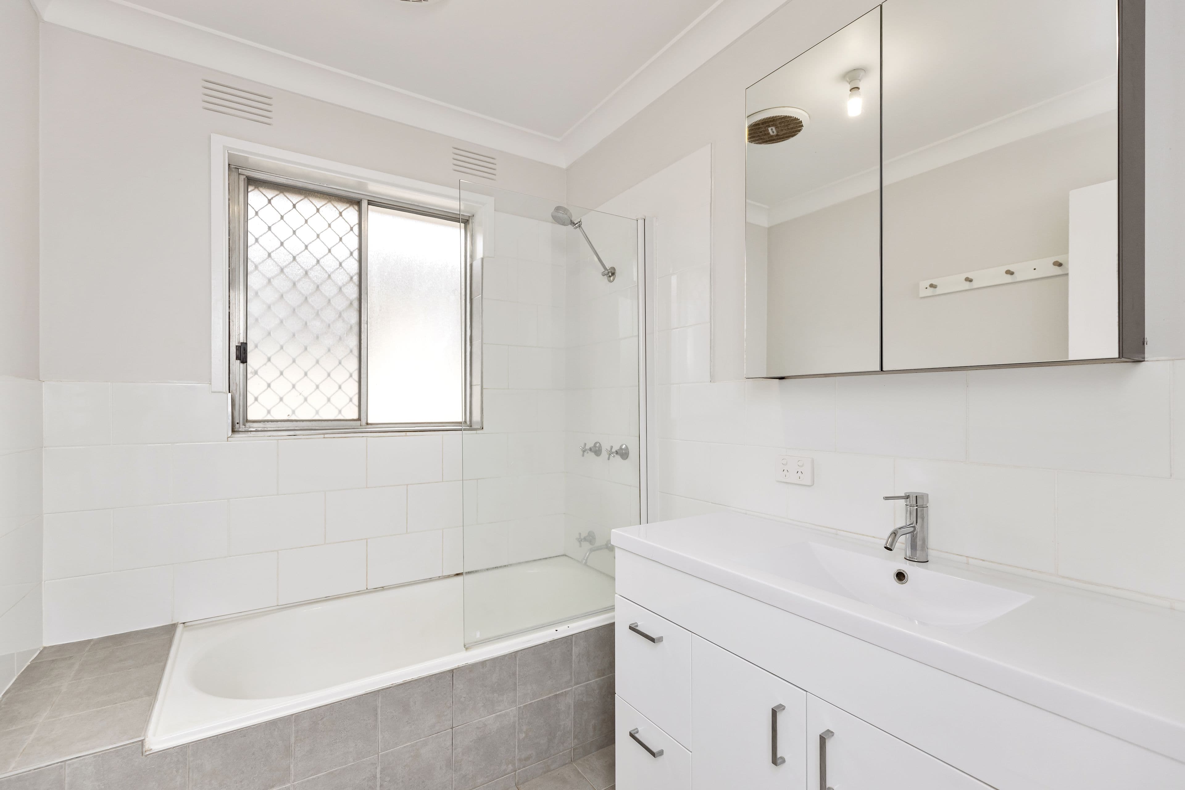 77 Fay Avenue, Kooringal NSW 2650, Kooringal - Thumbnail 6