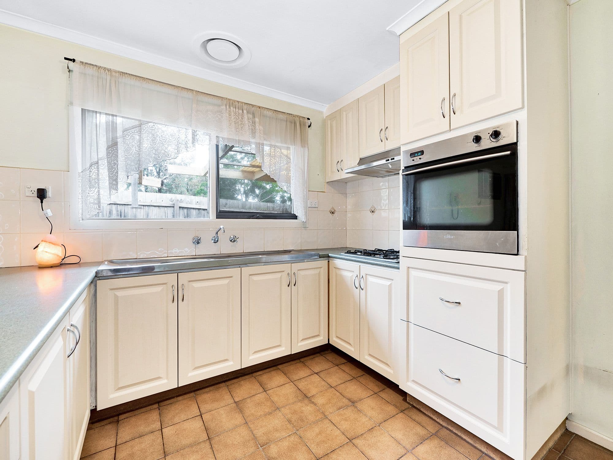 66 Saxonwood Drive, Narre Warren VIC 3805, Narre Warren - Thumbnail 2