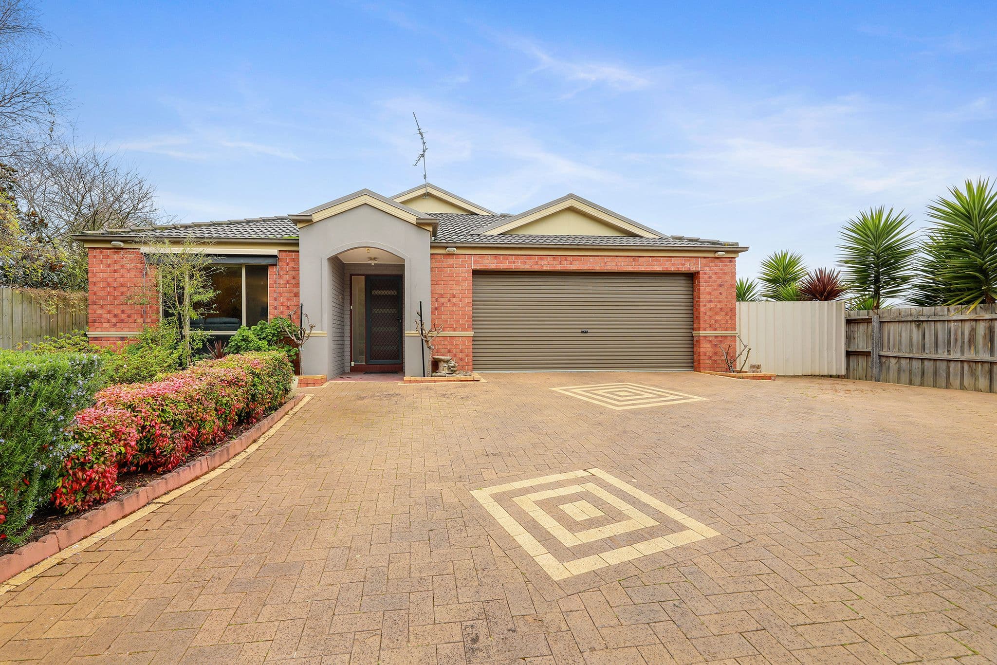 4 Evergreen Close, Drouin VIC 3818, Drouin - Image 1