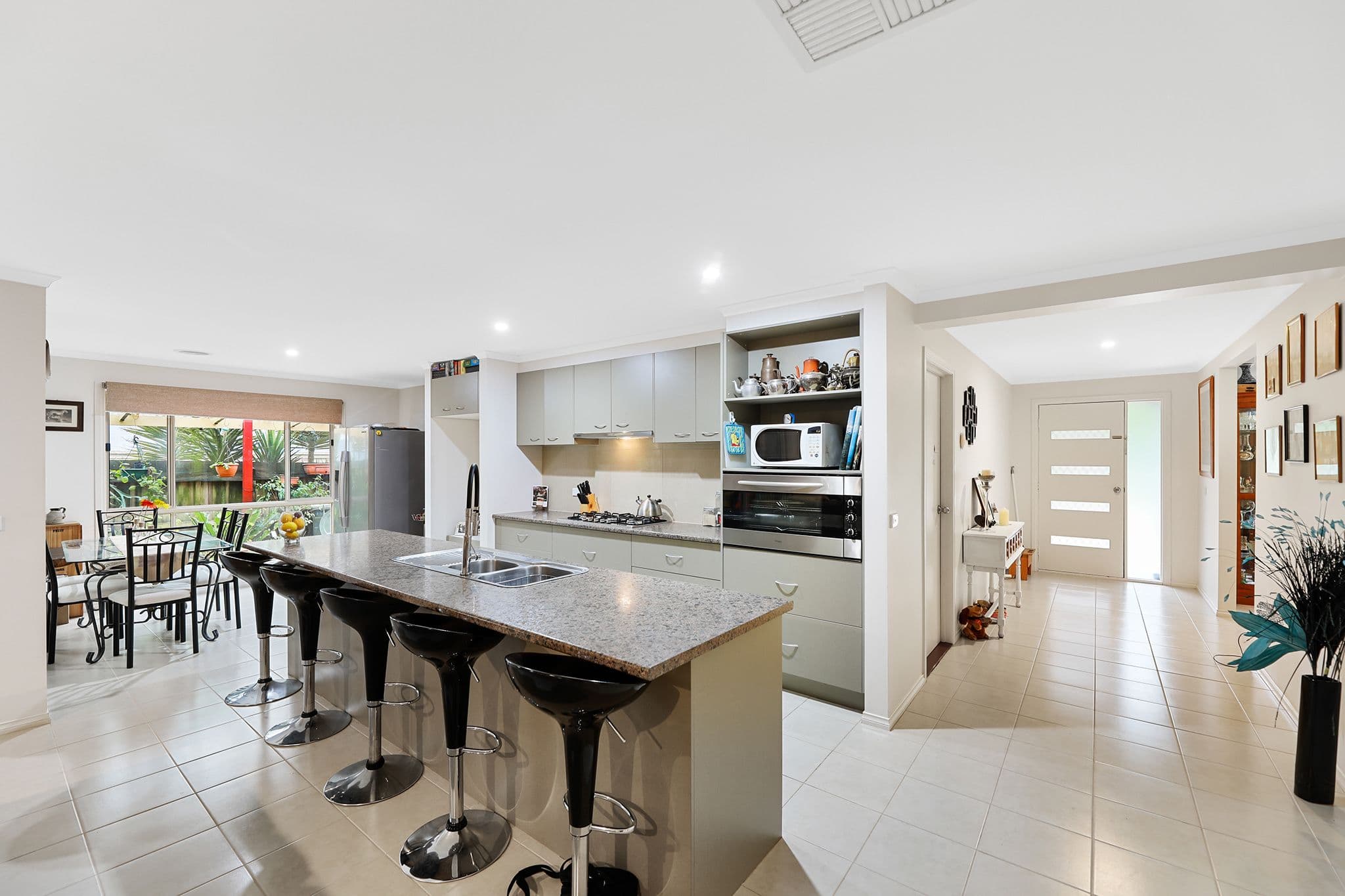 4 Evergreen Close, Drouin VIC 3818, Drouin - Thumbnail 4