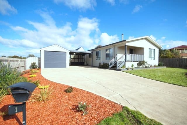 1 Grevilia Close, COWES VIC 3922, Cowes - Image 1