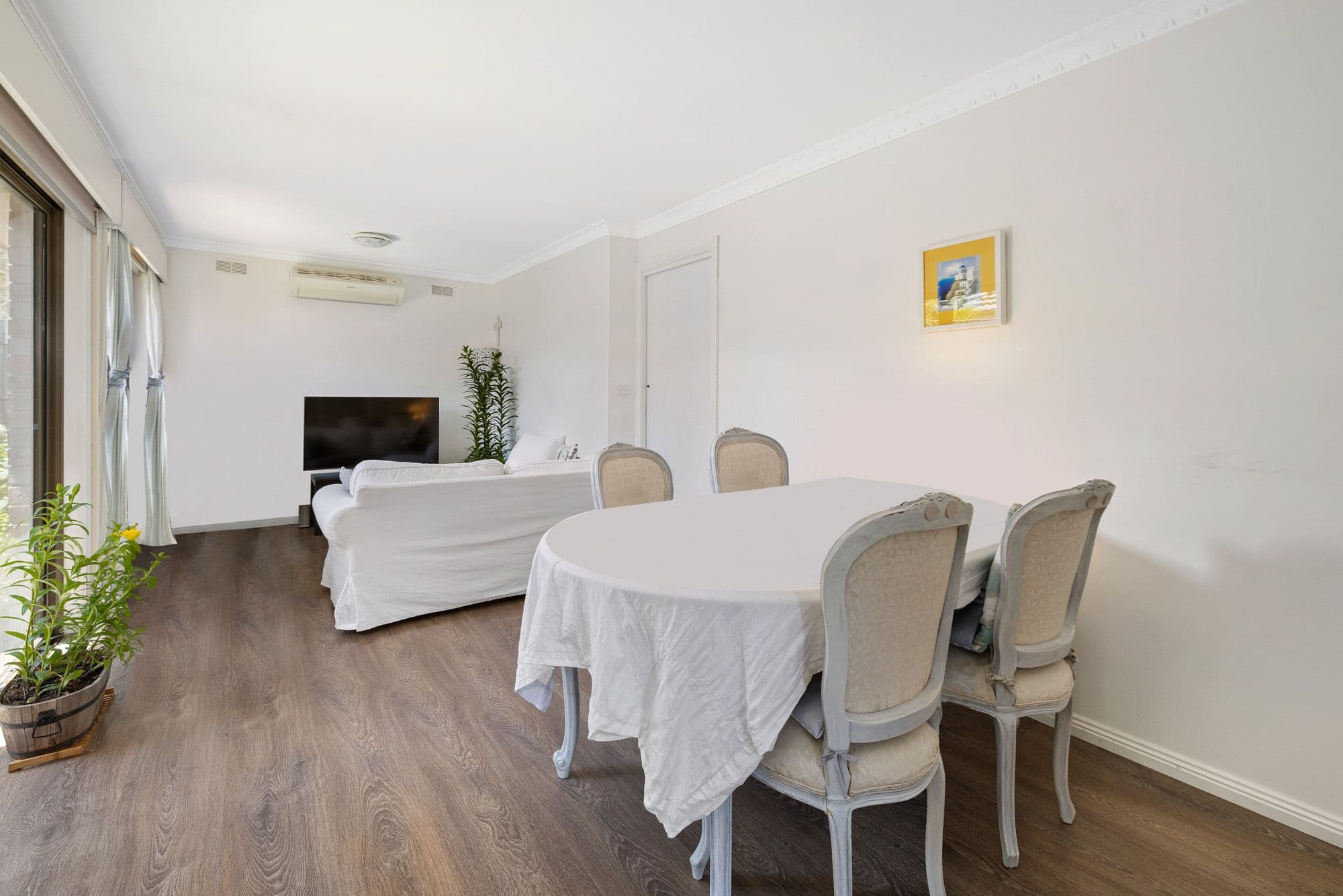 31-33 Deutgam Street, Werribee VIC 3030, Werribee - Thumbnail 3