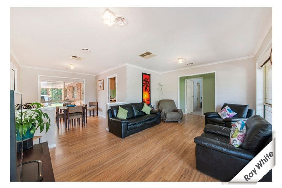18 Dobell Circuit, Conder ACT 2906, Conder - Thumbnail 2