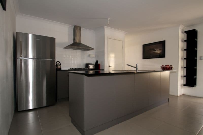 3 Parkfield Boulevard, BERTRAM WA 6167, Bertram - Thumbnail 2
