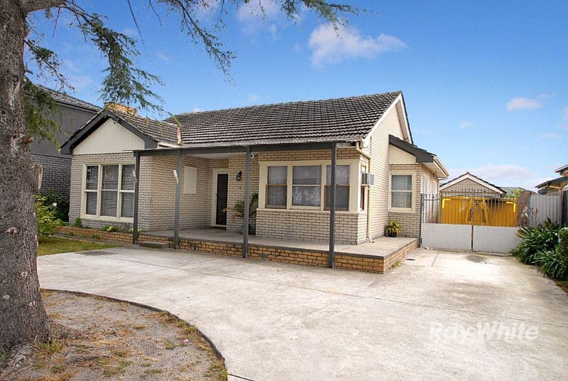 8 Bloomfield Road, NOBLE PARK VIC 3174, Noble Park - Image 1