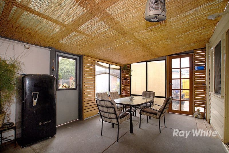 8 Bloomfield Road, NOBLE PARK VIC 3174, Noble Park - Thumbnail 5