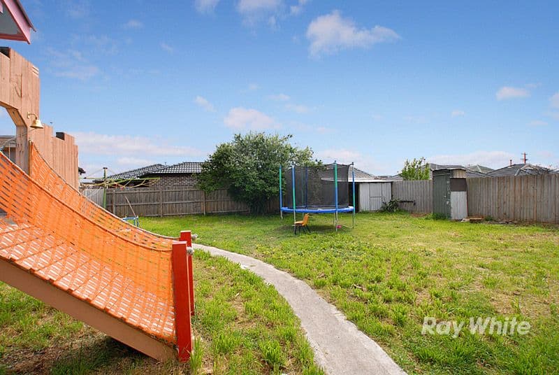 8 Bloomfield Road, NOBLE PARK VIC 3174, Noble Park - Thumbnail 8