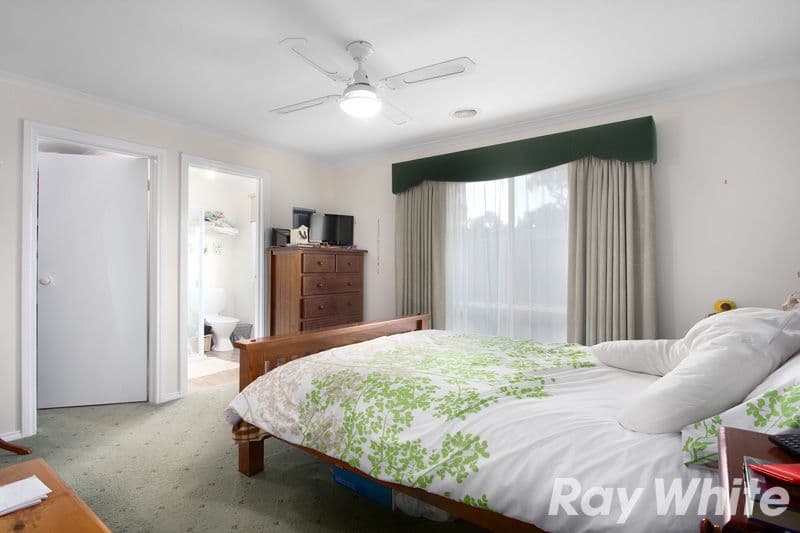 1 Allan Close, PAKENHAM VIC 3810, Pakenham - Thumbnail 3