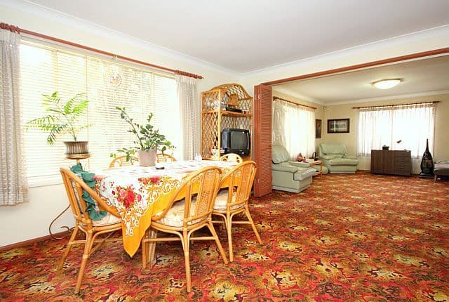 26 Lincoln Road, GEORGES HALL NSW 2198, Georges Hall - Thumbnail 2
