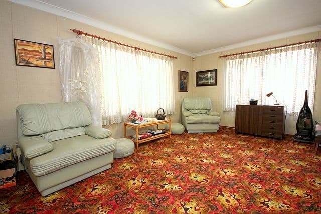 26 Lincoln Road, GEORGES HALL NSW 2198, Georges Hall - Thumbnail 3