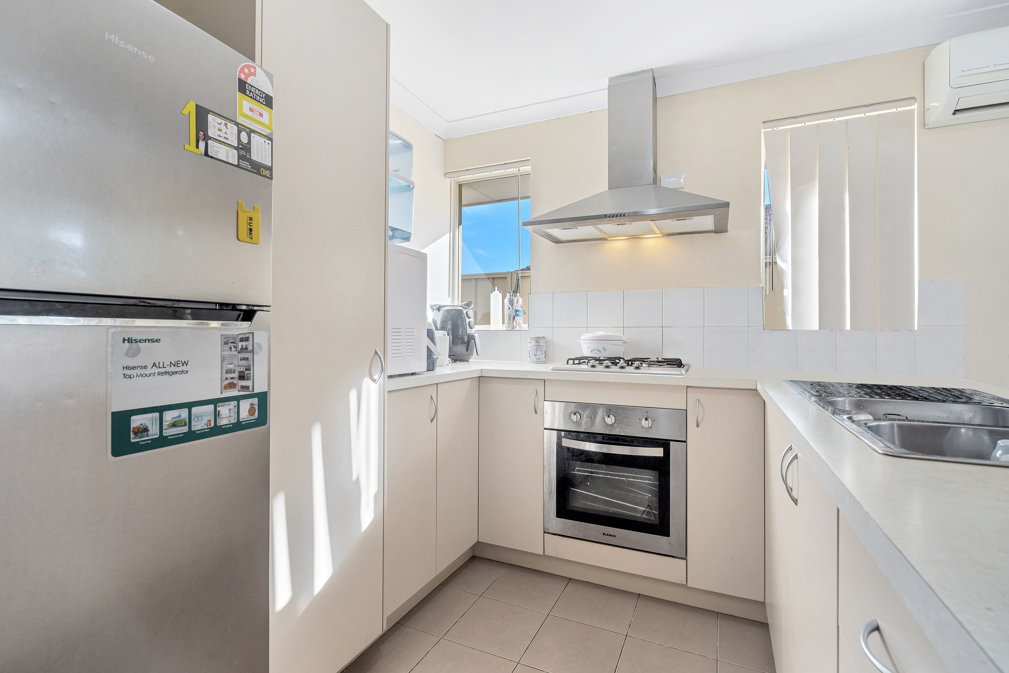 4D Colby Way, Thornlie WA 6108, Thornlie - Thumbnail 2