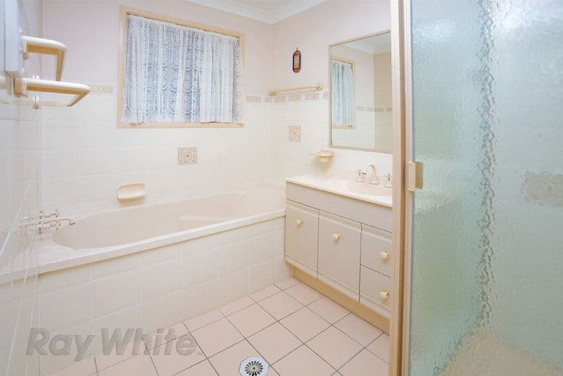 4 Mikkelsen Court, CAMIRA QLD 4300, Camira - Thumbnail 6
