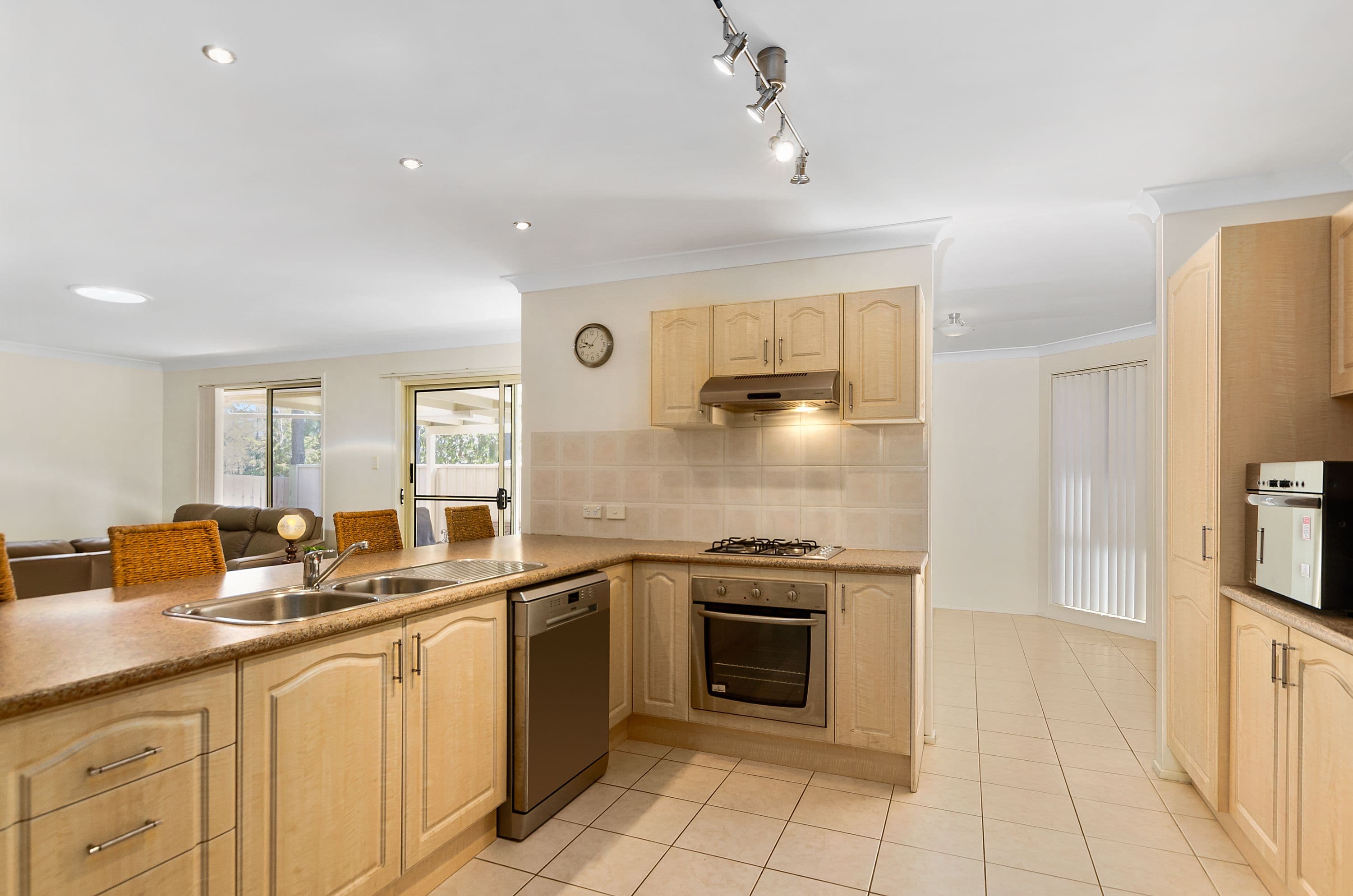 206 Kanahooka Road, Kanahooka - Thumbnail 4