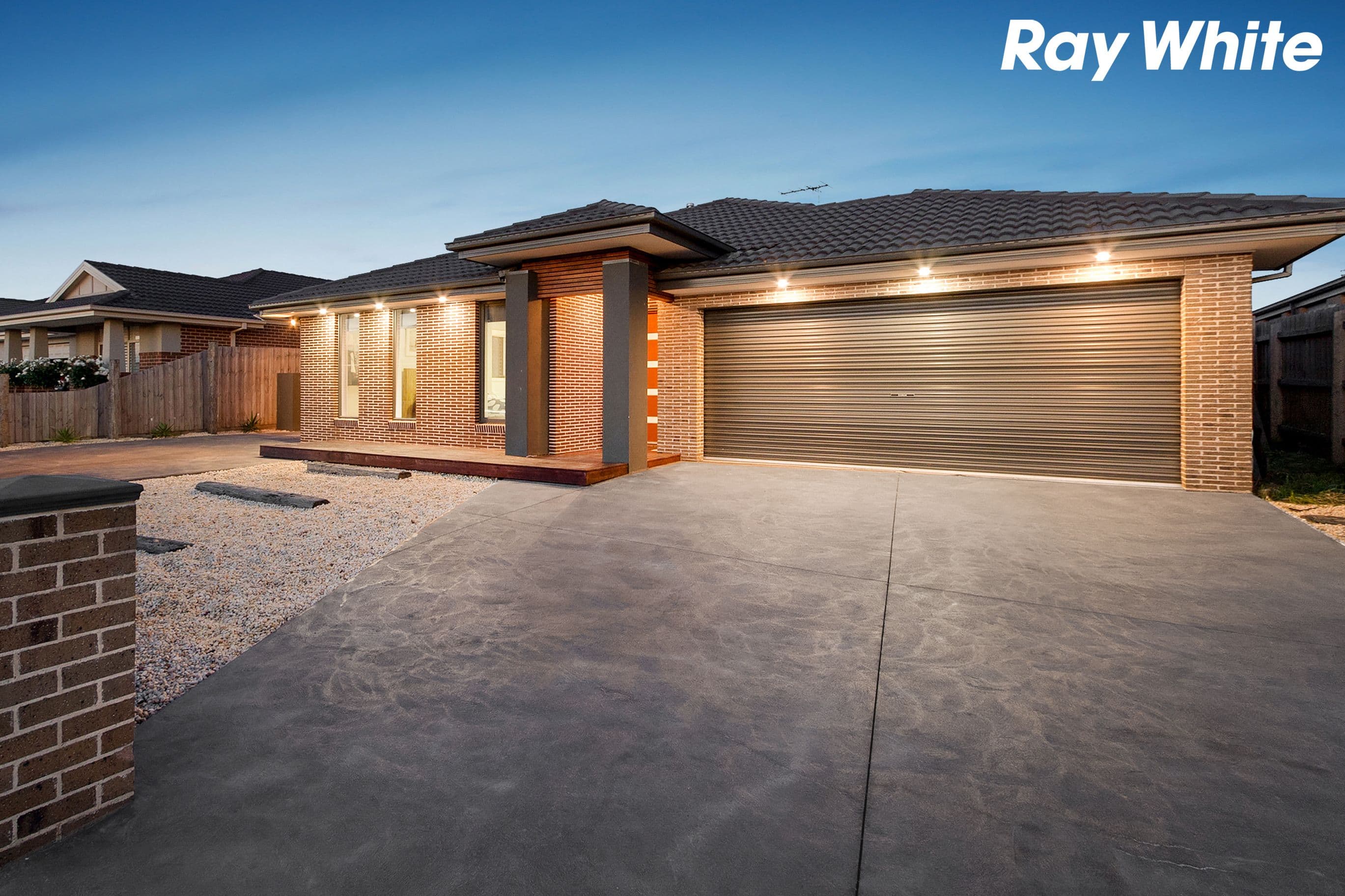 17 Jade Avenue, Koo Wee Rup VIC 3981, Koo Wee Rup - Thumbnail 2