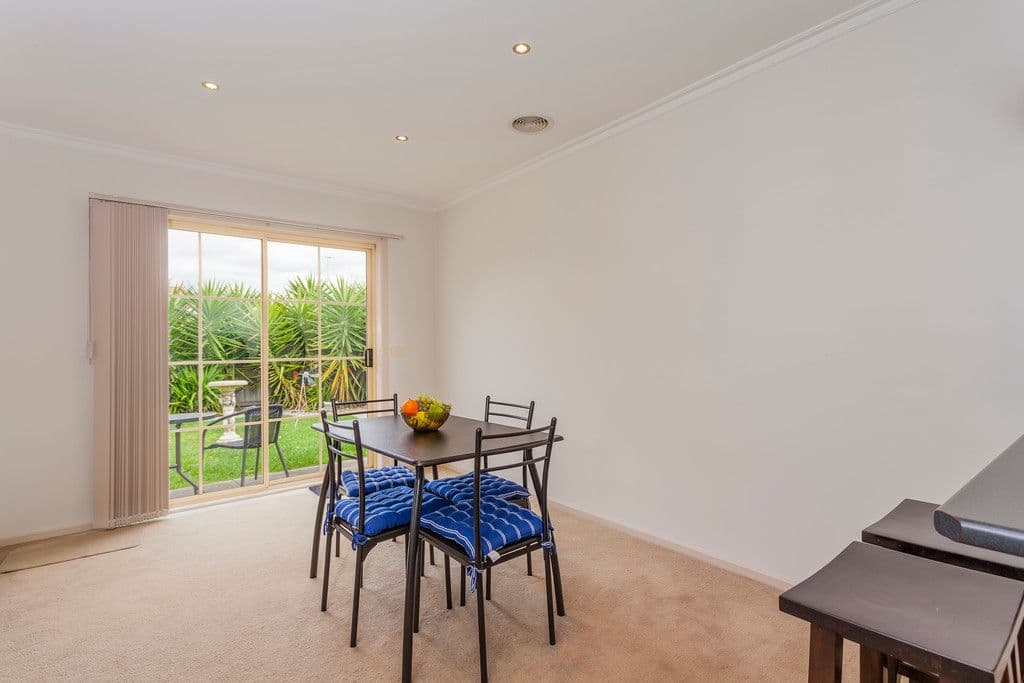 80 Wolseley Grove, BELL POST HILL VIC 3215, Bell Post Hill - Thumbnail 3