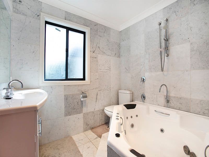 38 Ninth Avenue, JANNALI NSW 2226, Jannali - Thumbnail 7