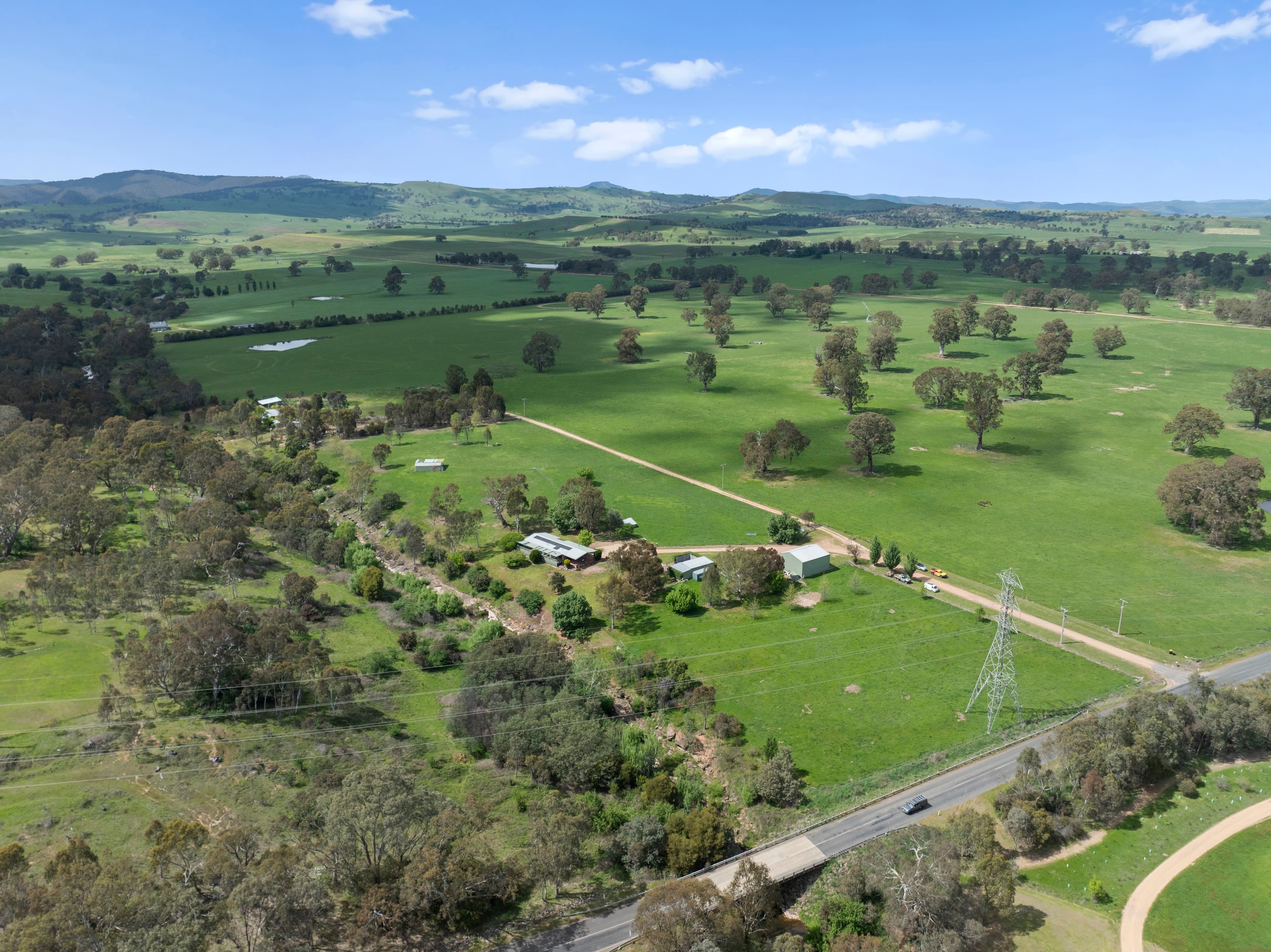 560 Old Tolmie Road, Mansfield, Mansfield - Thumbnail 4