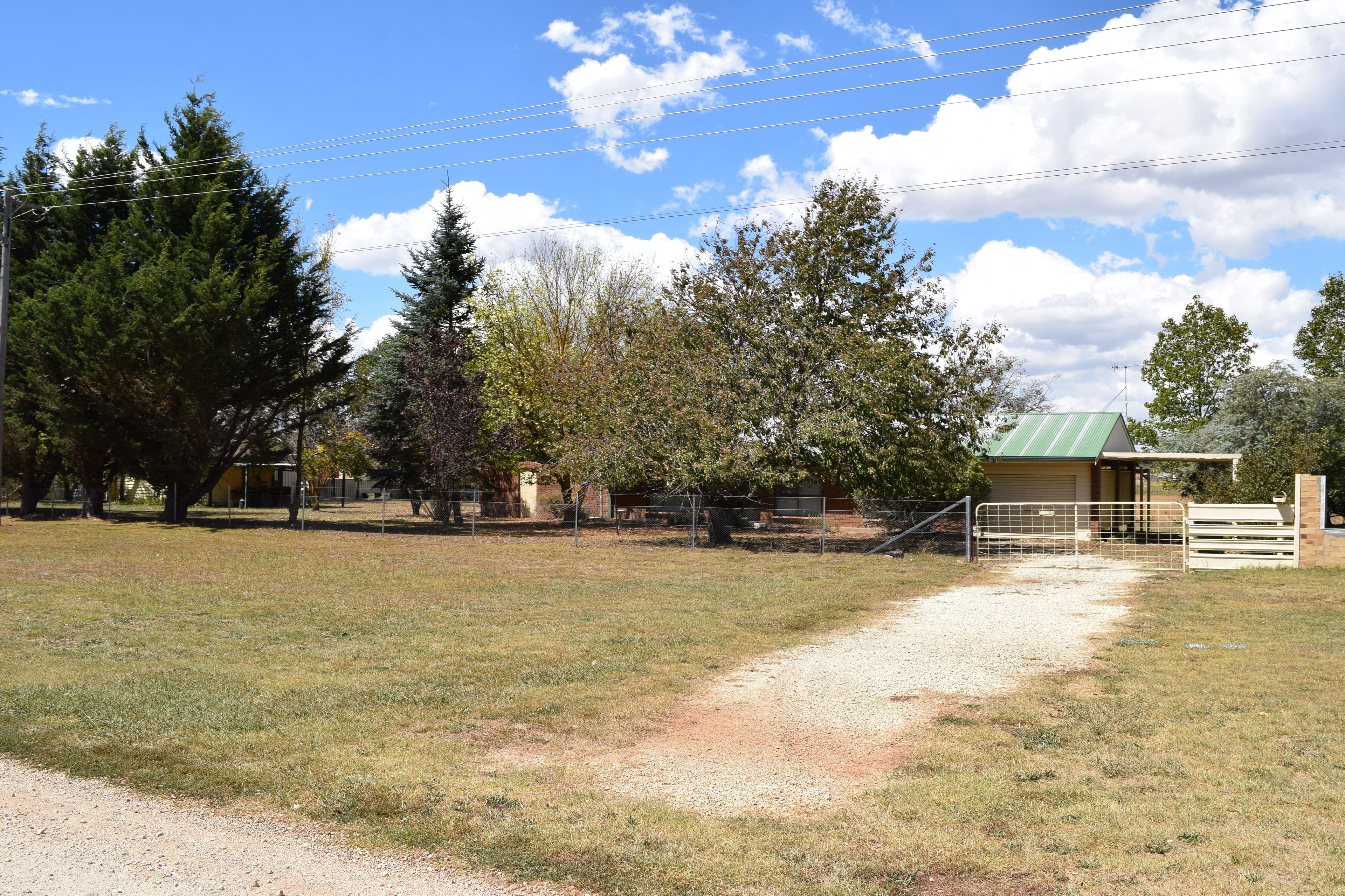 6 Worra Street, Guyra - Image 1