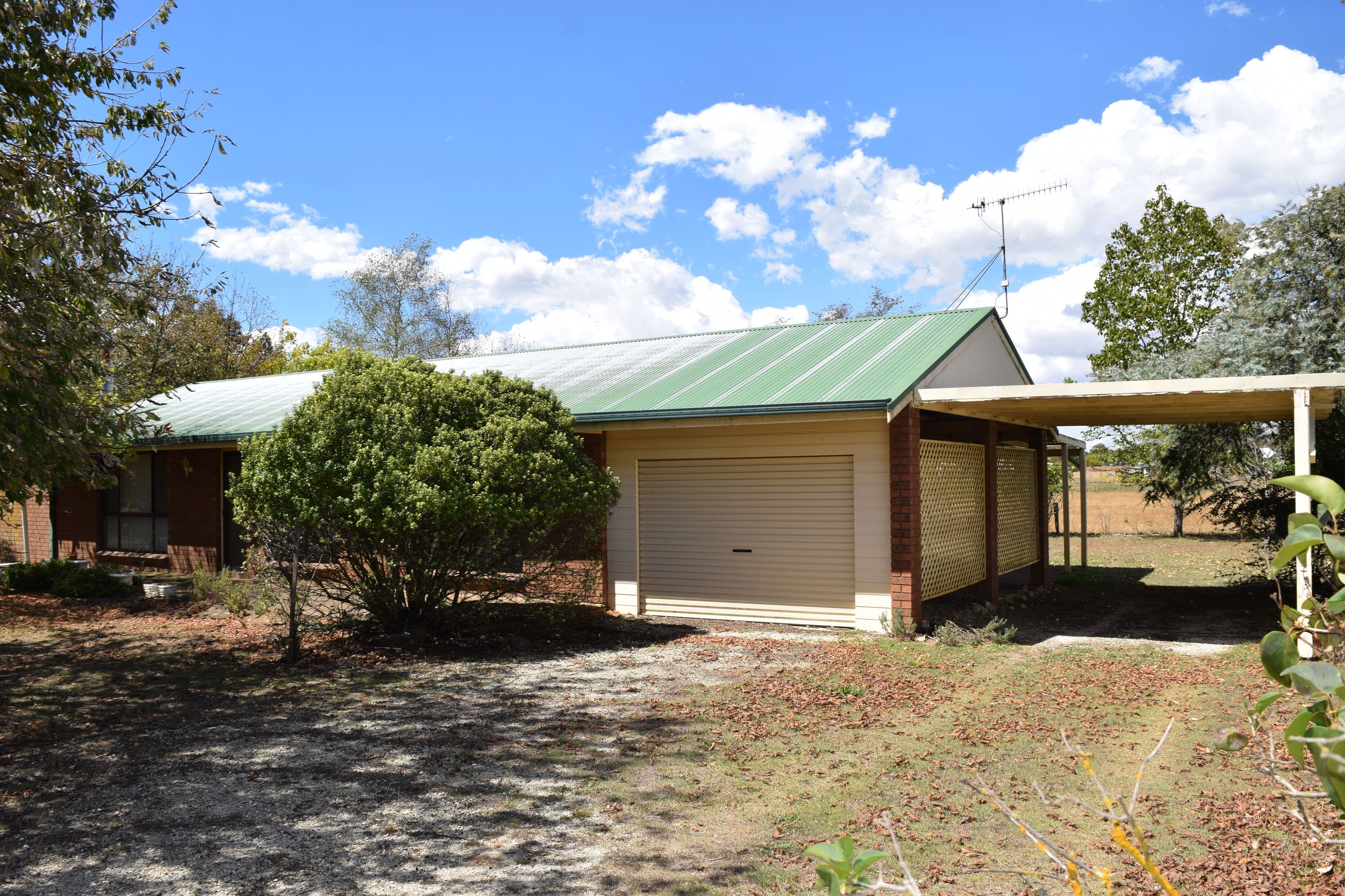 6 Worra Street, Guyra - Thumbnail 2