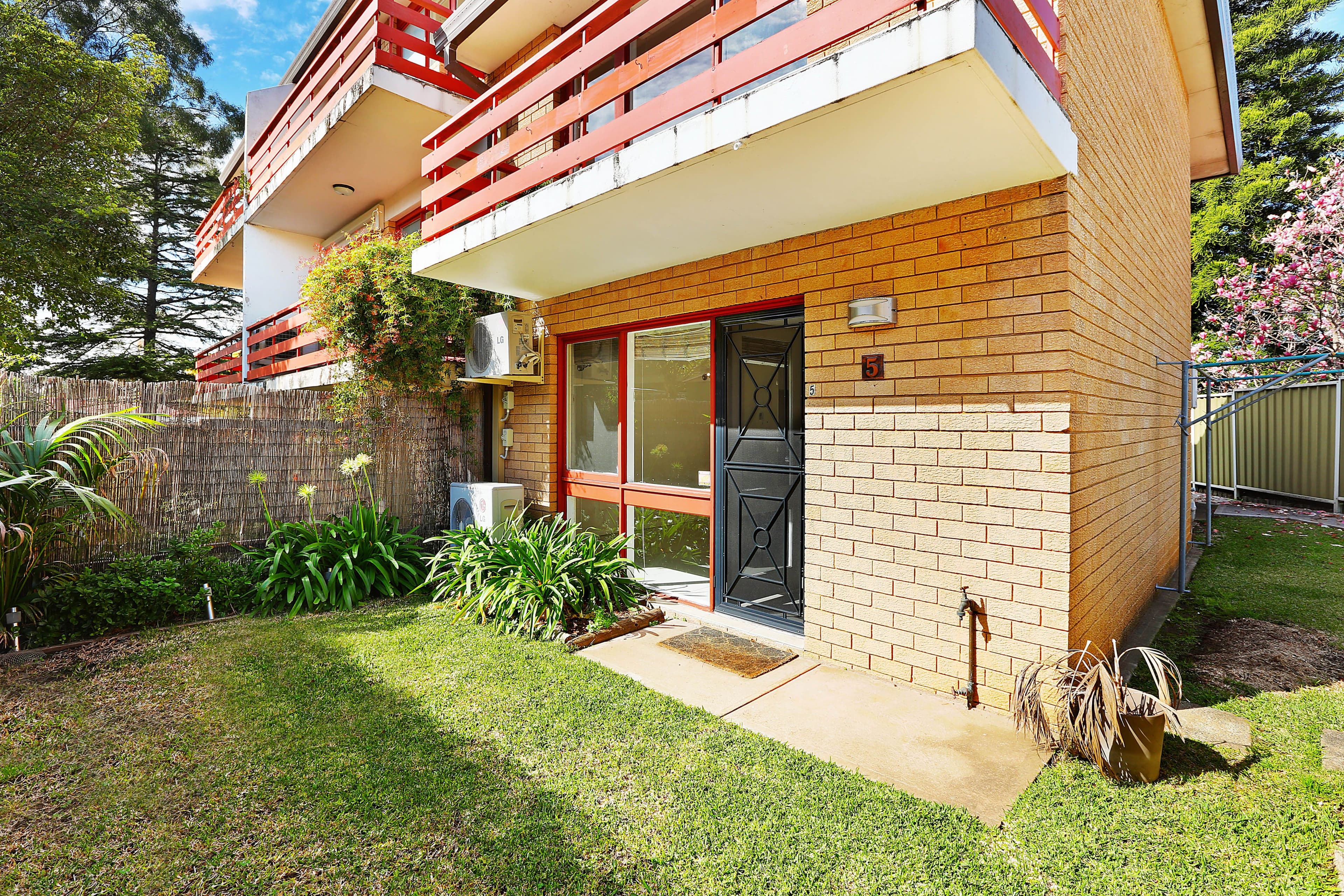 8 Flavelle Street, Concord NSW 2137, Concord - Thumbnail 2