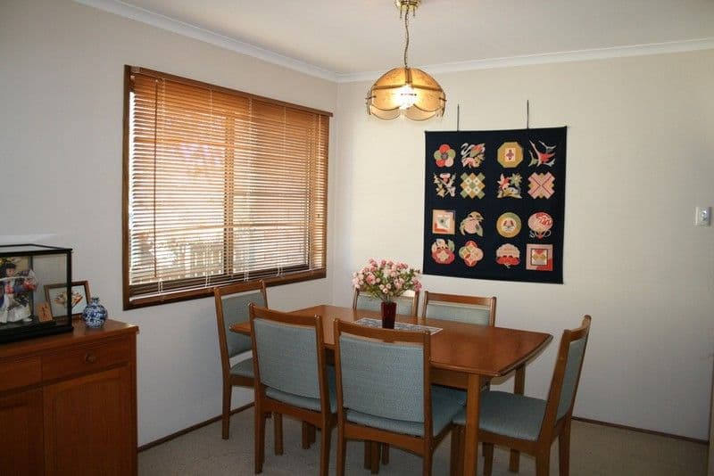 28 Burstall Avenue, BELMONT QLD 4153, Belmont - Thumbnail 2
