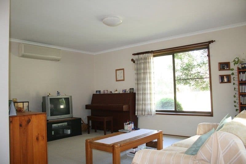 28 Burstall Avenue, BELMONT QLD 4153, Belmont - Thumbnail 5