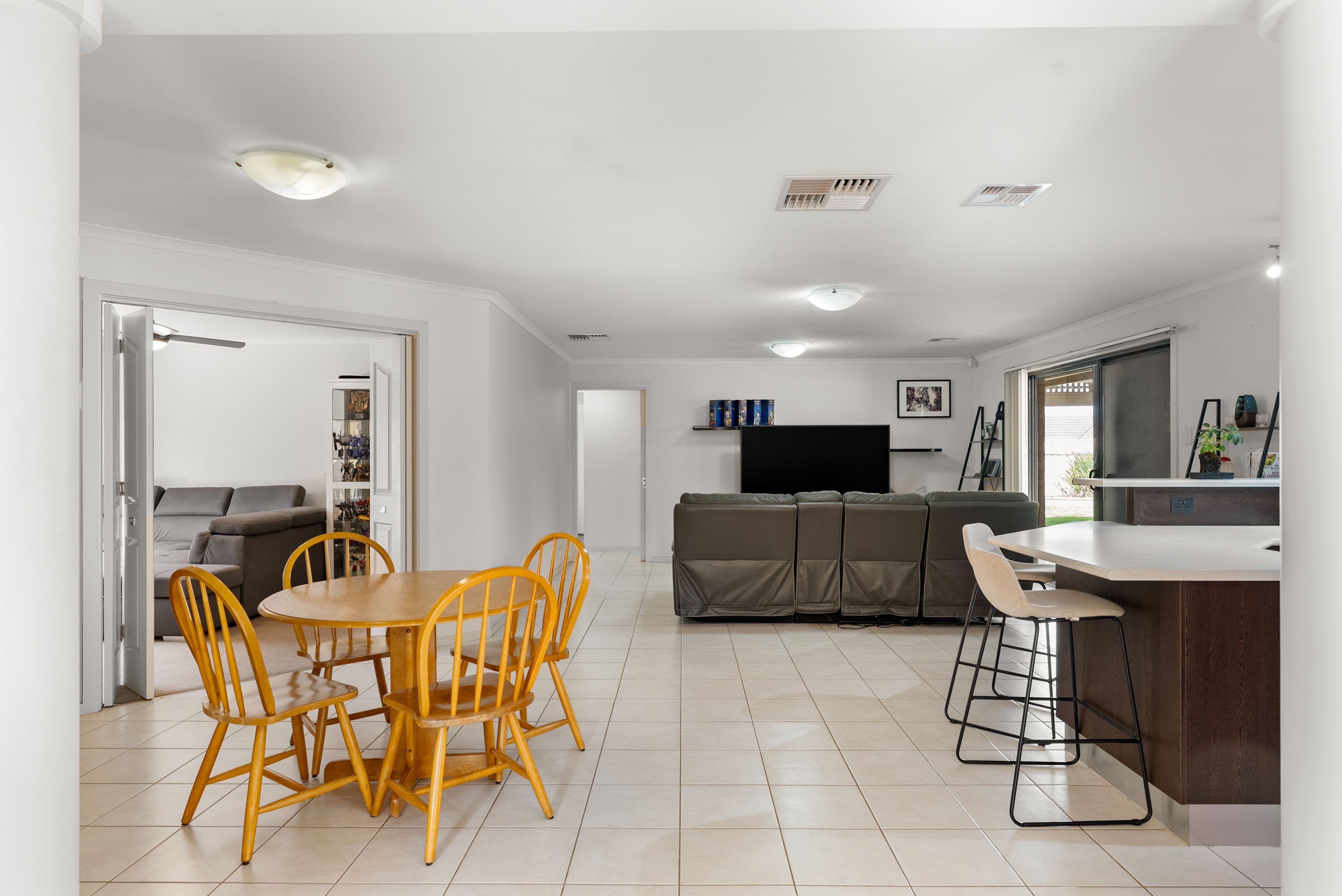 19 Lakeland Road, Munno Para West SA 5115, Munno Para West - Thumbnail 7